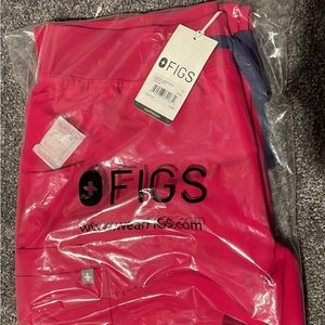 Figs-Small Petite Ultra Rose.